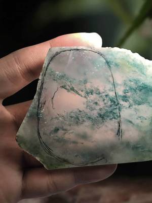 巨幕上的微雕 人工智能時(shí)代，玉雕行業(yè)離人機(jī)交互還有多遠(yuǎn)？